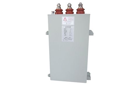 電容器在直流穩態電路中可有電流通過？